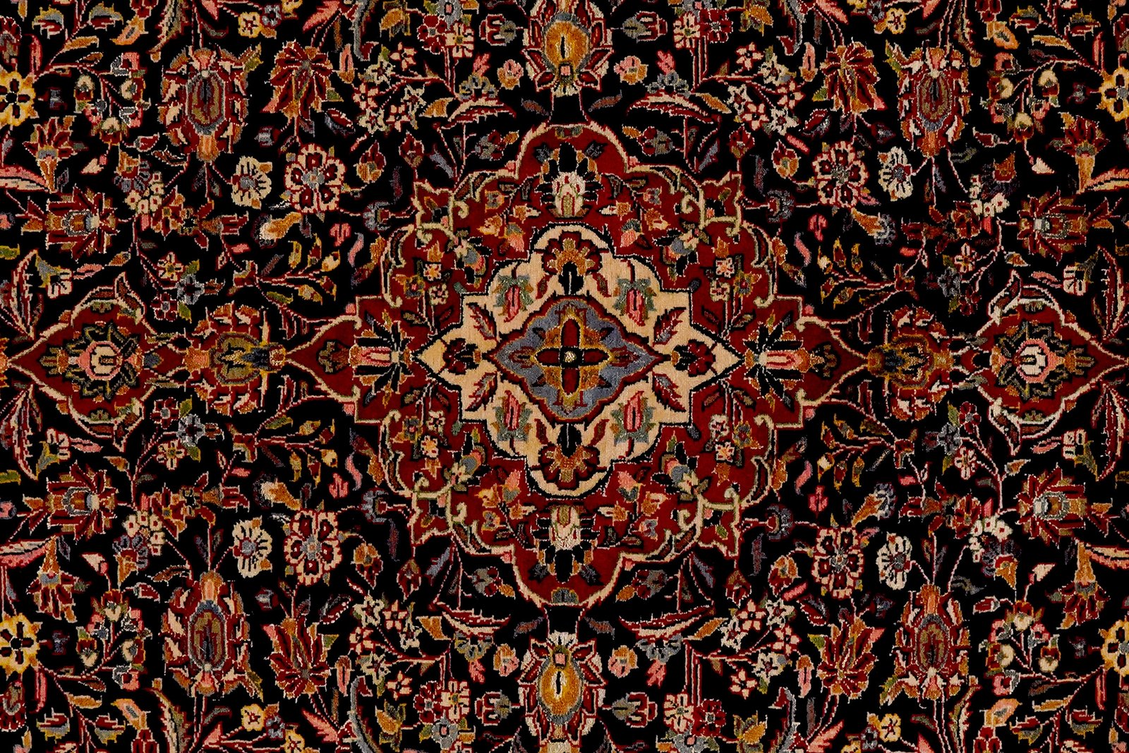 Kashan — Hand-knotted, 145x195 cm, Blue, 95% Schurwolle, 5% Seide | View 4