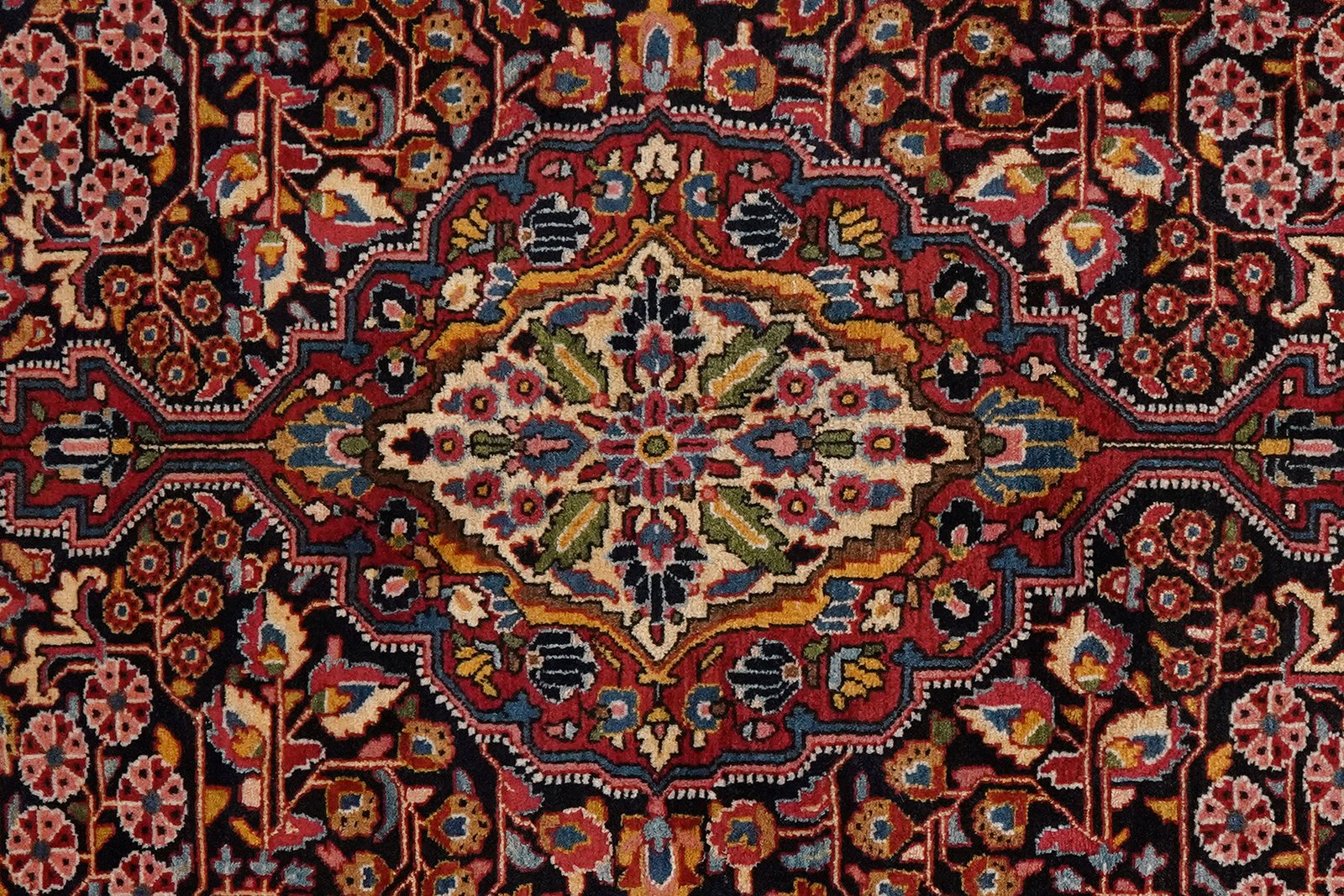 Djozan — Hand-knotted, 130x214 cm, Blue, 100% Virgin Wool | View 4