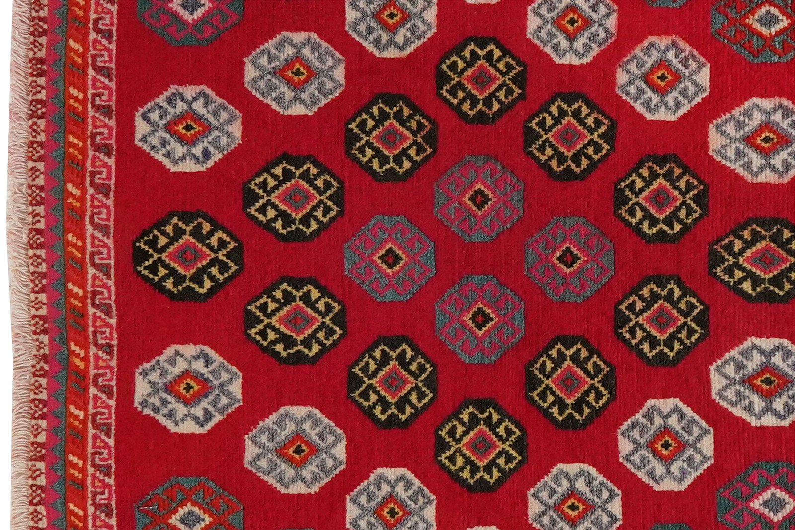 Gashgai — Hand-knotted, 57x60 cm, Red, 100% Virgin Wool | View 3