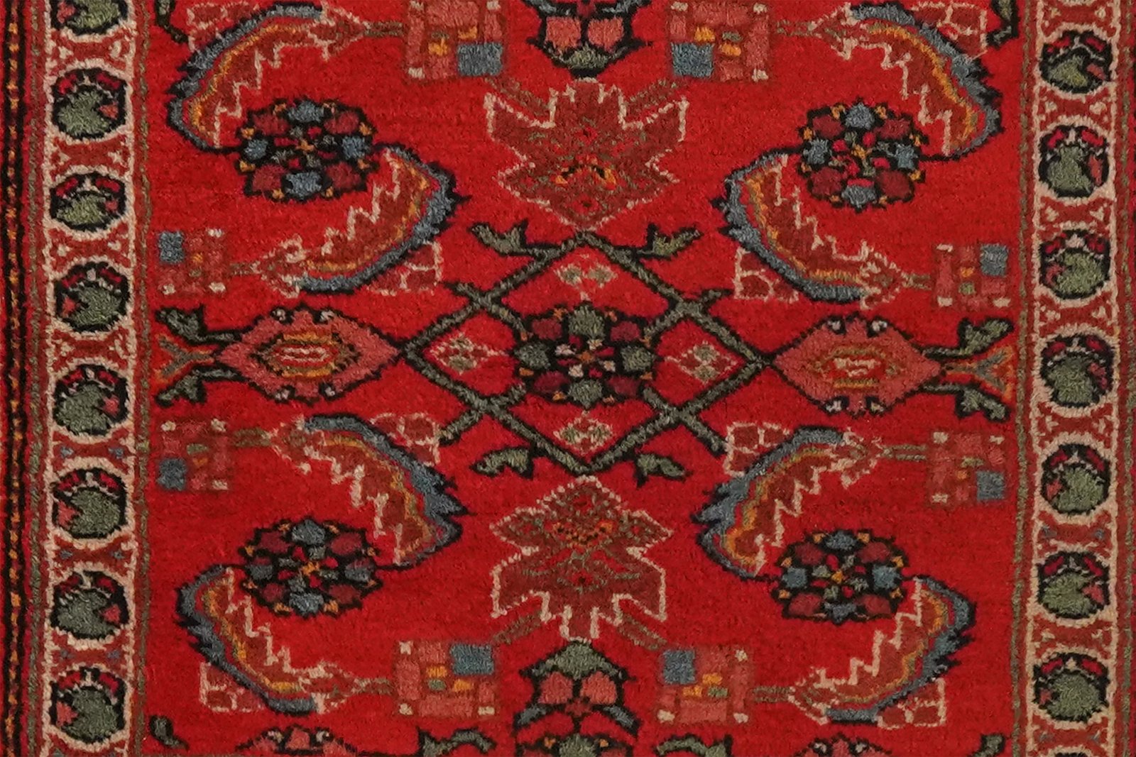 Farahan — Hand-knotted, 80x68 cm, Red, 100% Virgin Wool | View 4