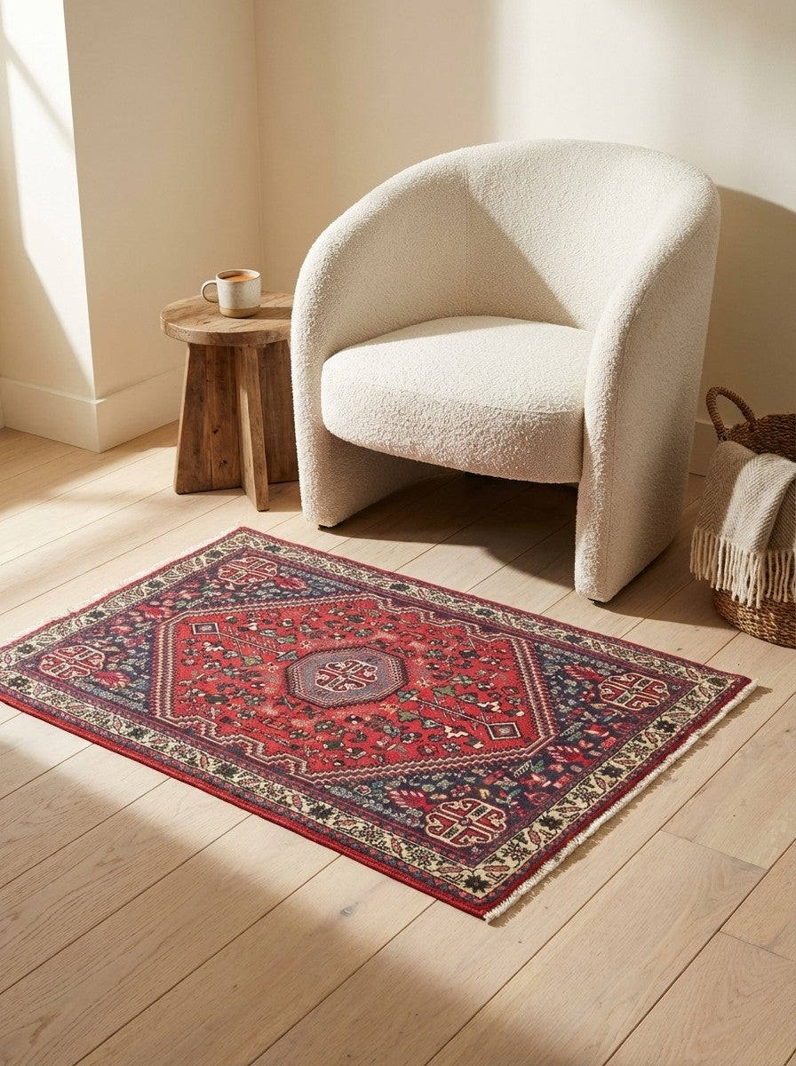Abadeh — Hand-knotted, 65x102 cm, Red, 100% Virgin Wool | Detail view