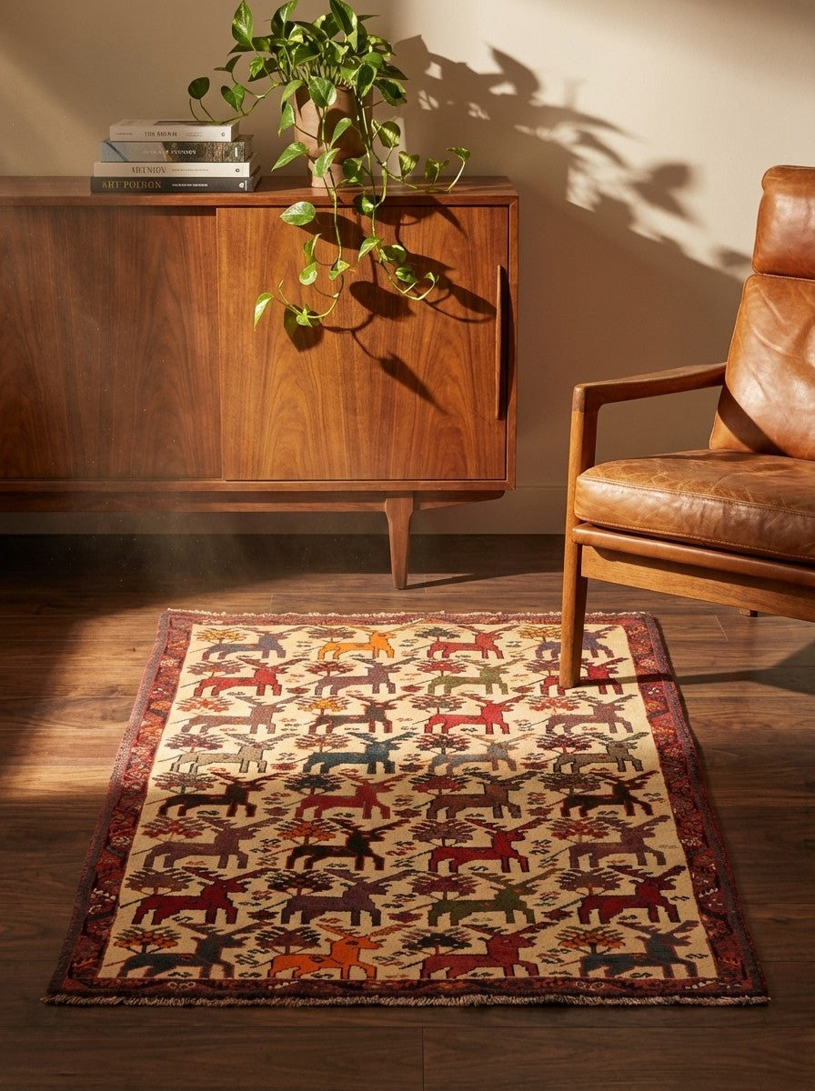 Gashgai — Hand-knotted, 102x161 cm, Beige, 100% Virgin Wool | Back view