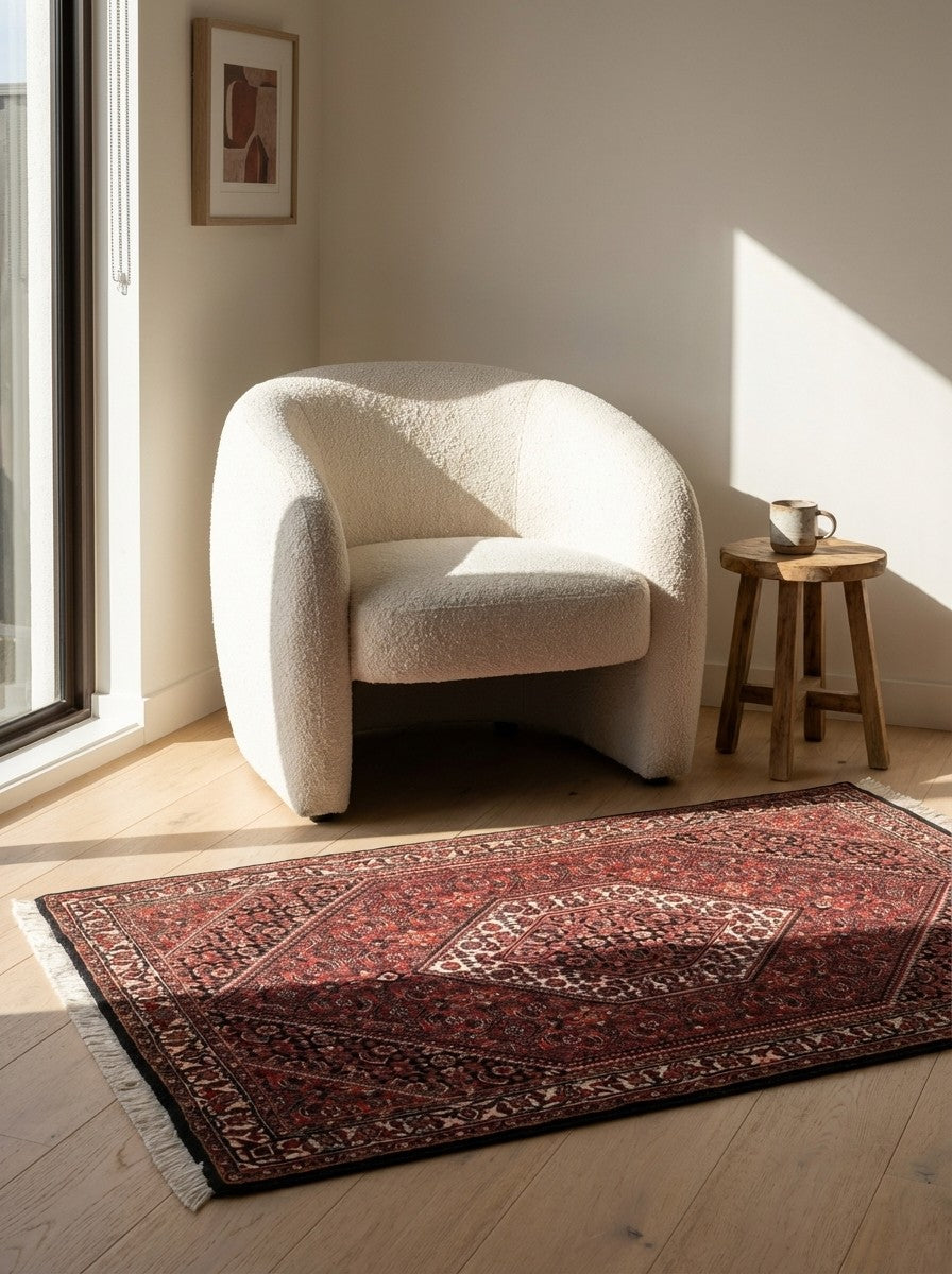 Bidjar Bookan — Hand-knotted, 77x119 cm, Red, 100% Virgin Wool | Detail view
