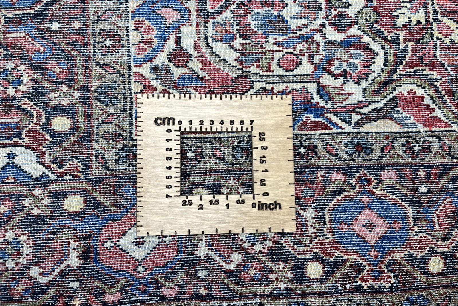 Bourtchalou — Hand-knotted, 145x203 cm, Red, 100% Virgin Wool | View 11