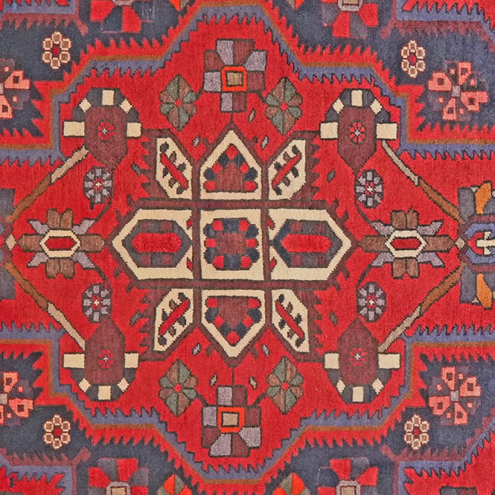 Bakhtiar — Hand-knotted, 159x207 cm, Red, 100% Virgin Wool | View 4