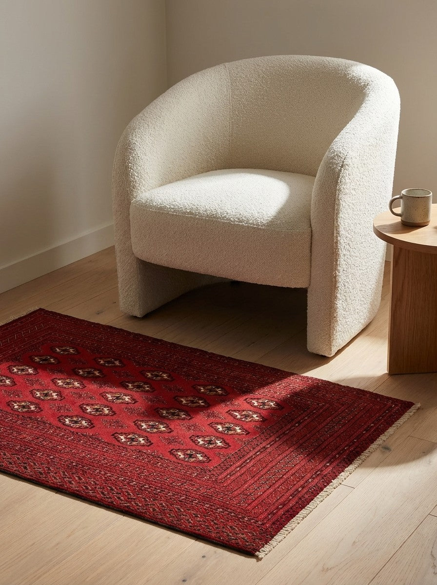 Belutch — Hand-knotted, 138x72 cm, Red, 100% Virgin Wool | Detail view