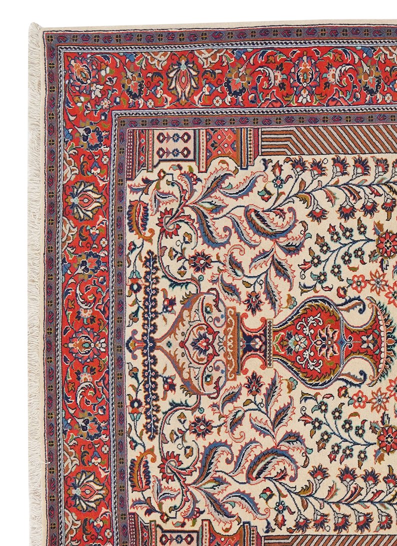 Sarough — Hand-knotted, 137x196 cm, Beige, 100% Virgin Wool | View 3