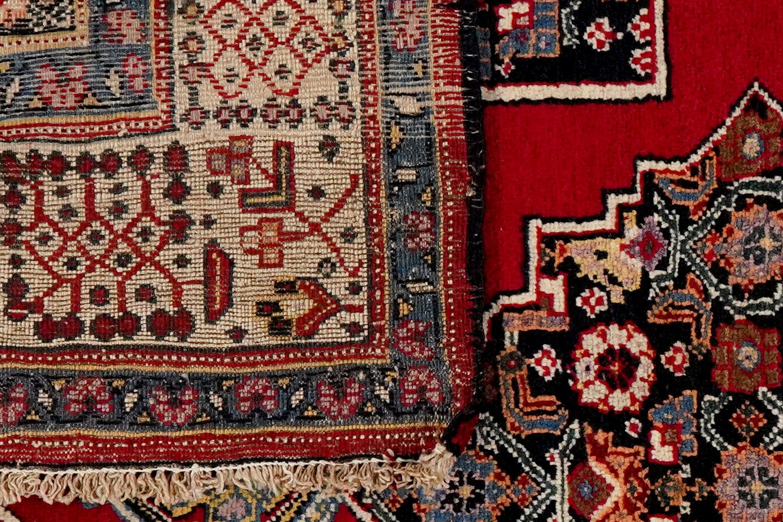 Sarab — Hand-knotted, 137x175 cm, Red, 100% Virgin Wool | View 6