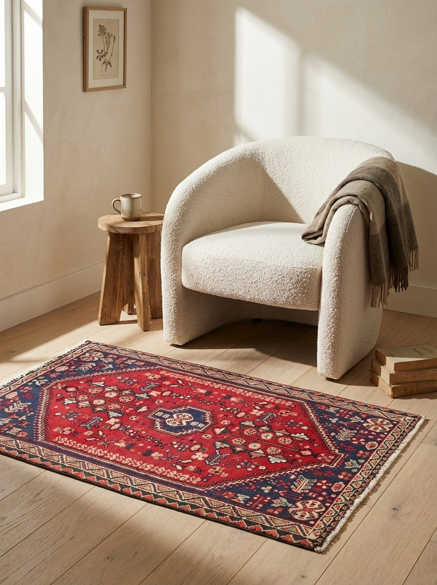 Abadeh — Hand-knotted, 60x97 cm, Red, 100% Virgin Wool | Detail view