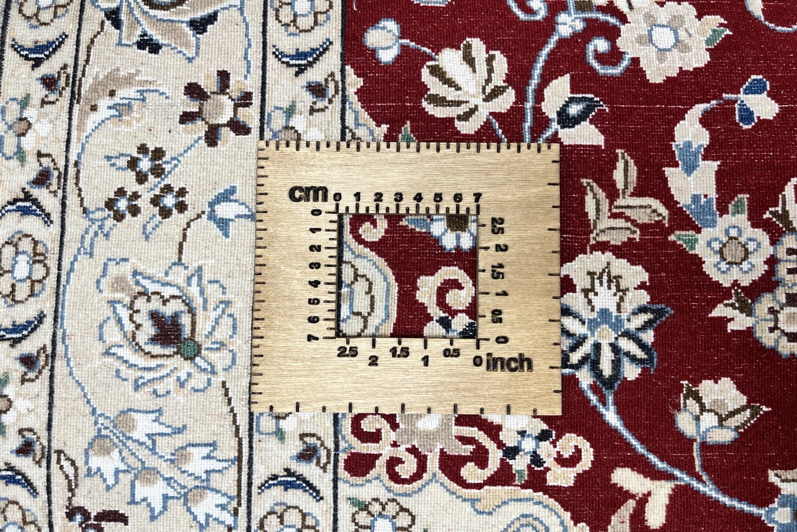 Nain 9La — Hand-knotted, 129x202 cm, Red, 100% Virgin Wool | View 11