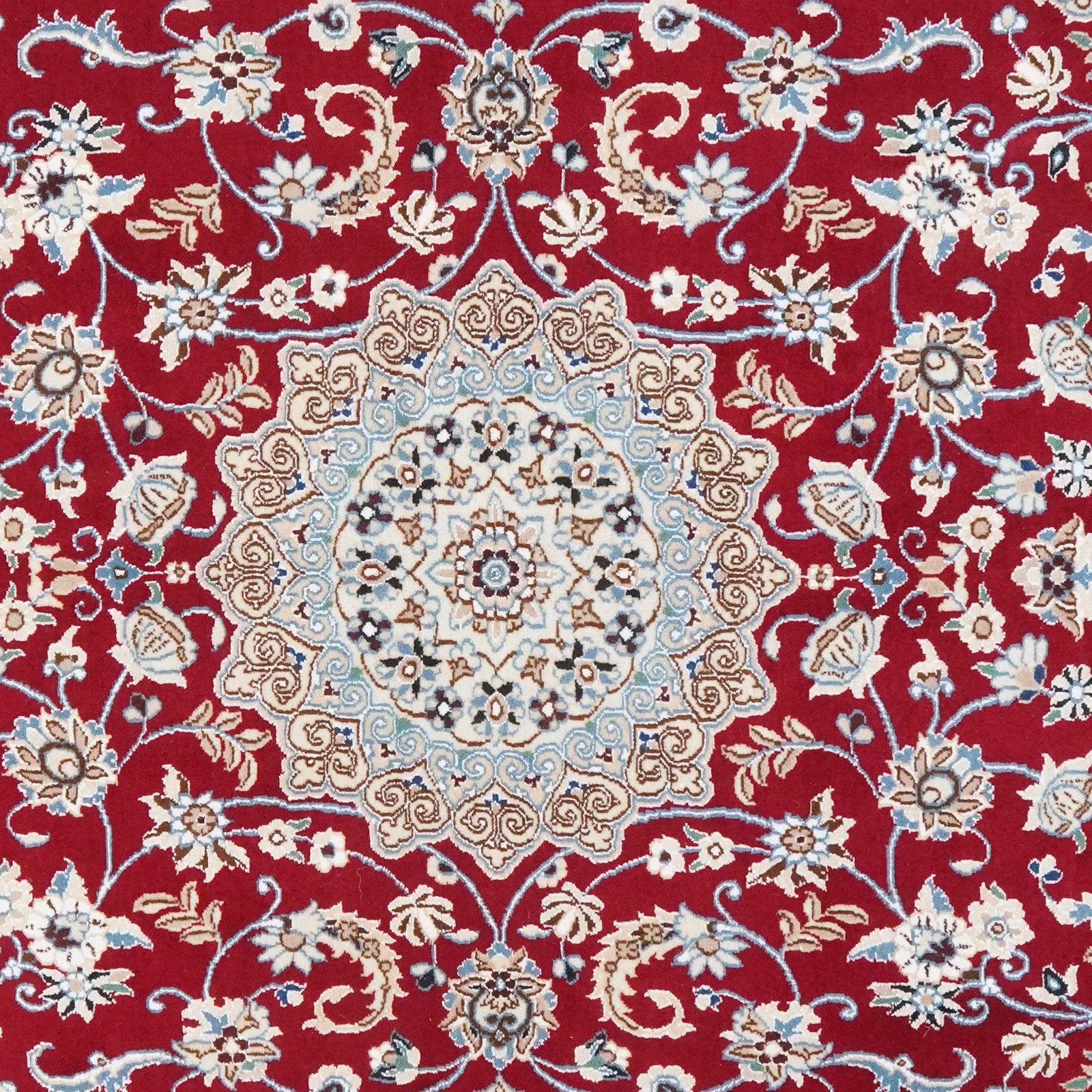 Nain 9La — Hand-knotted, 129x202 cm, Red, 100% Virgin Wool | View 4