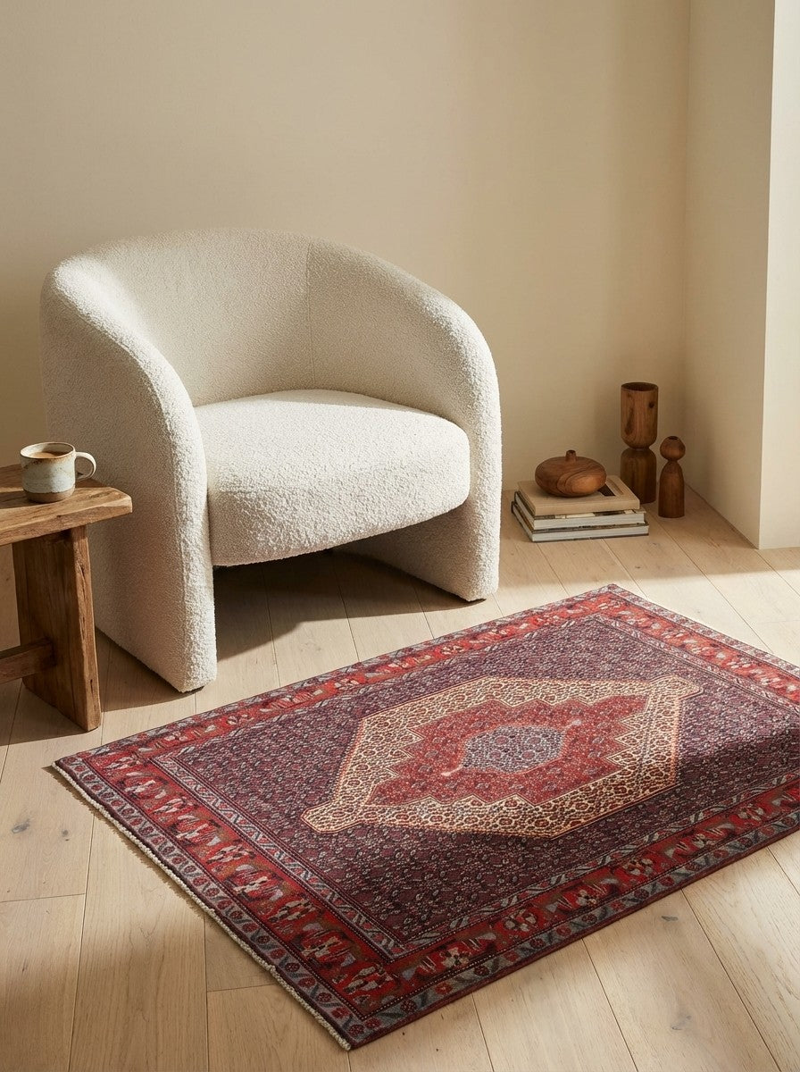 Senneh — Hand-knotted, 124x155 cm, Beige, 100% Virgin Wool | Detail view