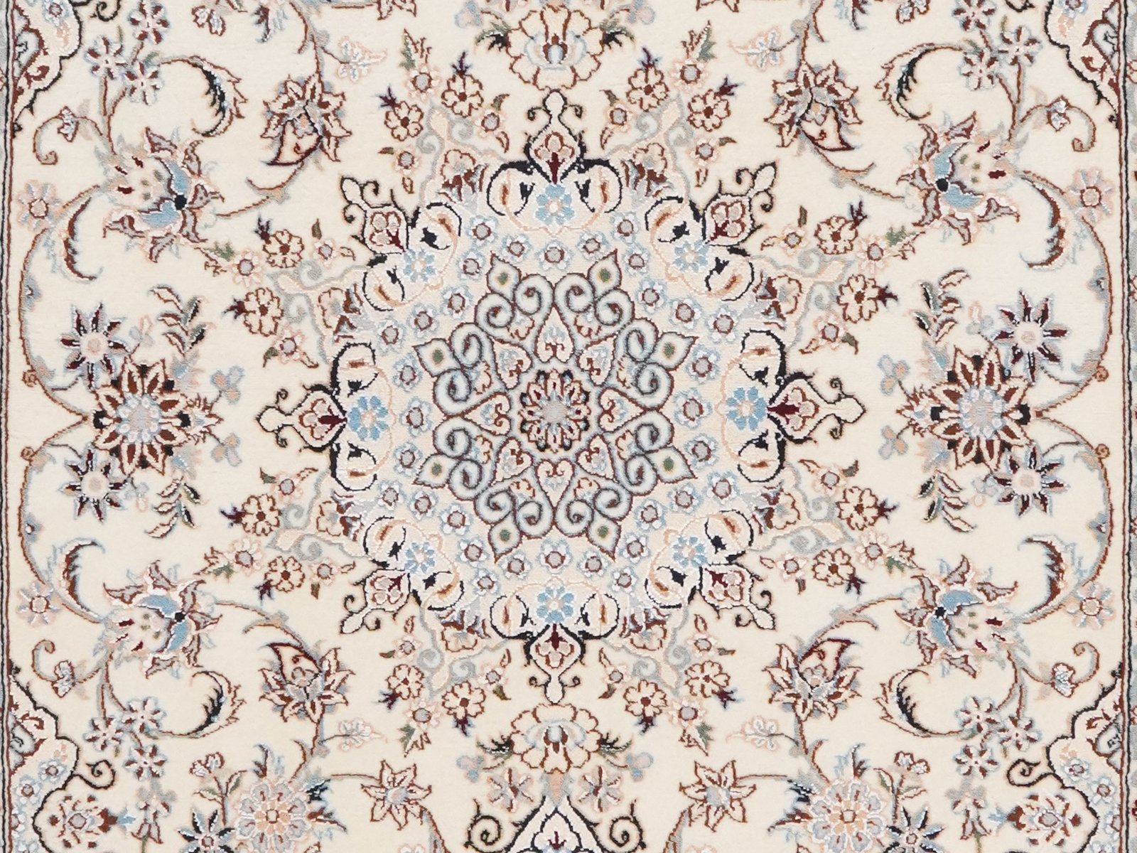 Nain 6La — Hand-knotted, 100x152 cm, Beige, 100% Virgin Wool | View 4