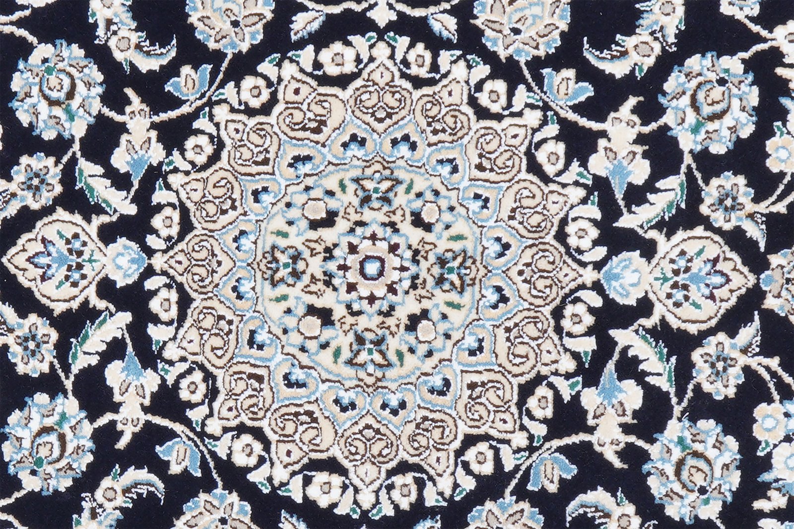 Nain 9La — Hand-knotted, 88x132 cm, Blue, 100% Virgin Wool | View 4