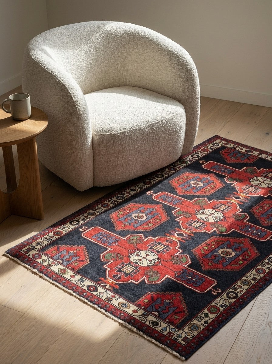 Shahsavan — Hand-knotted, 108x157 cm, Blue, 100% Virgin Wool | Detail view