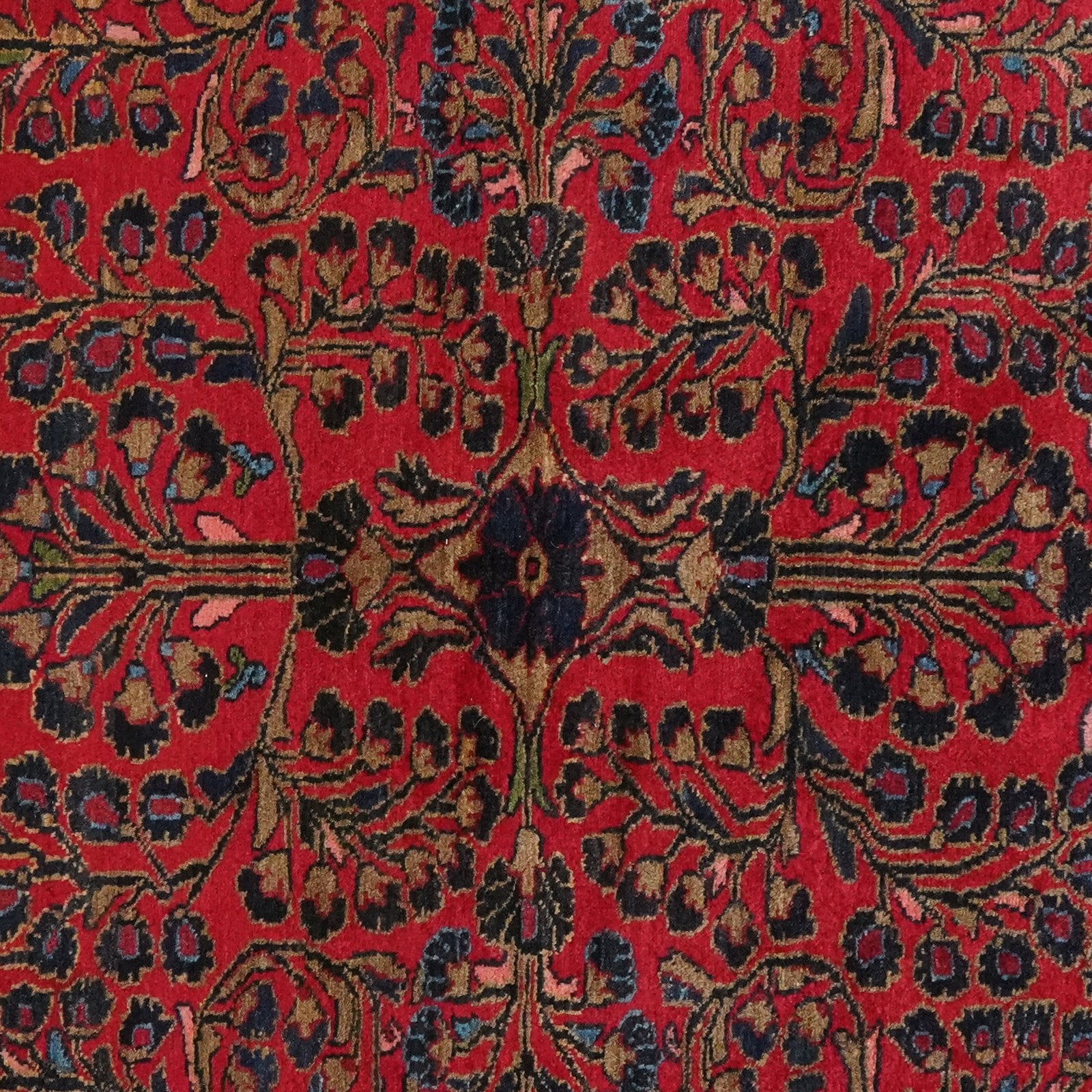 Lilian — Hand-knotted, 155x188 cm, Red, 100% Virgin Wool | View 4
