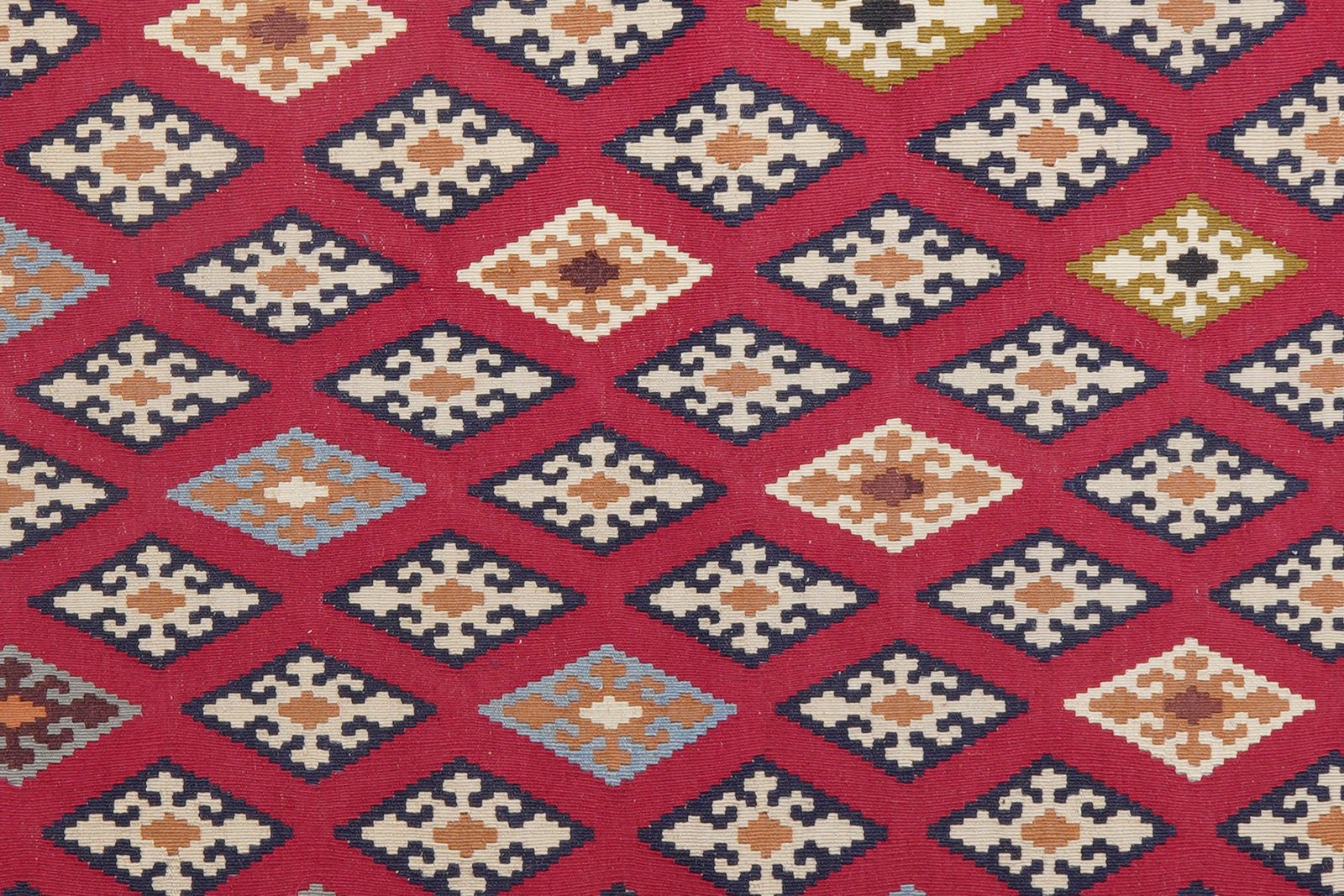 Kelim Gashgai Old — Handmade, 186x266 cm, Red, 100% Virgin Wool | View 5