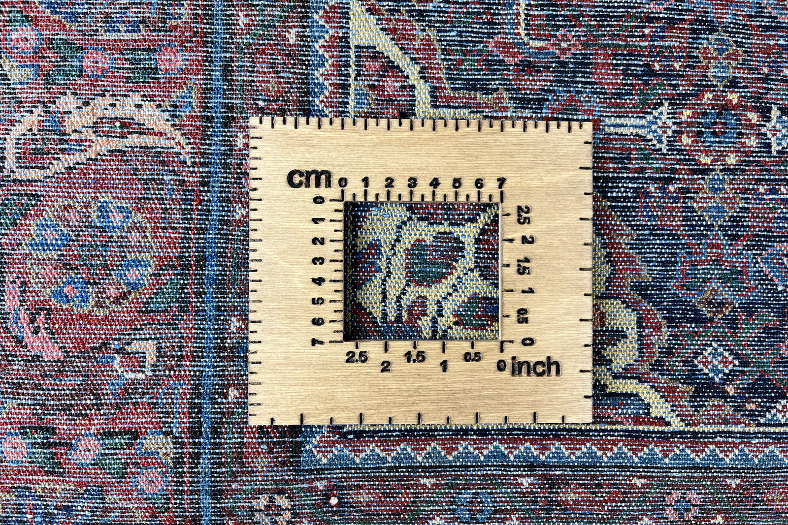 Koutabad — Handgefertigt, 202x140 cm, Rot, 100% Virgin Wool | View 8