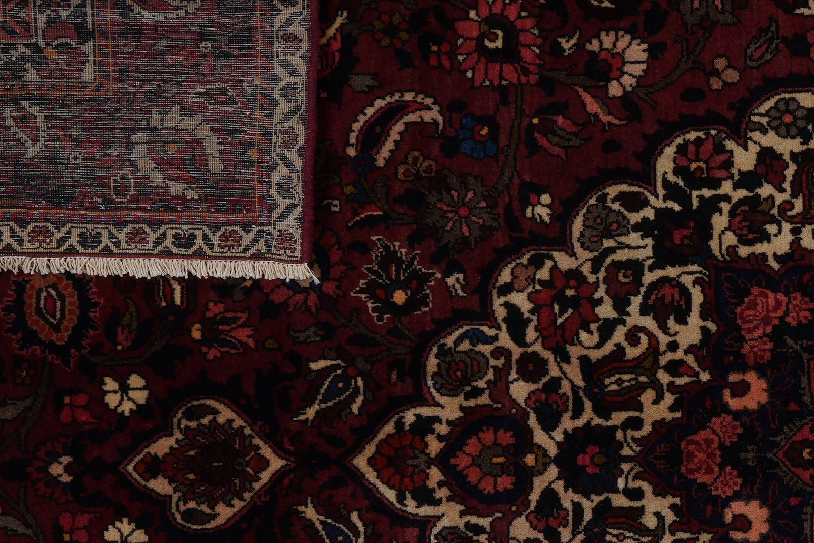 Bakhtiar — Hand-knotted, 207x302 cm, Red, 100% Virgin Wool | View 8