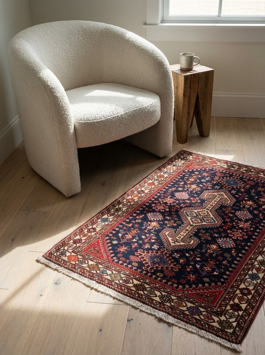 Nasrabad — Hand-knotted, 102x150 cm, Blue, 100% Virgin Wool | Detail view