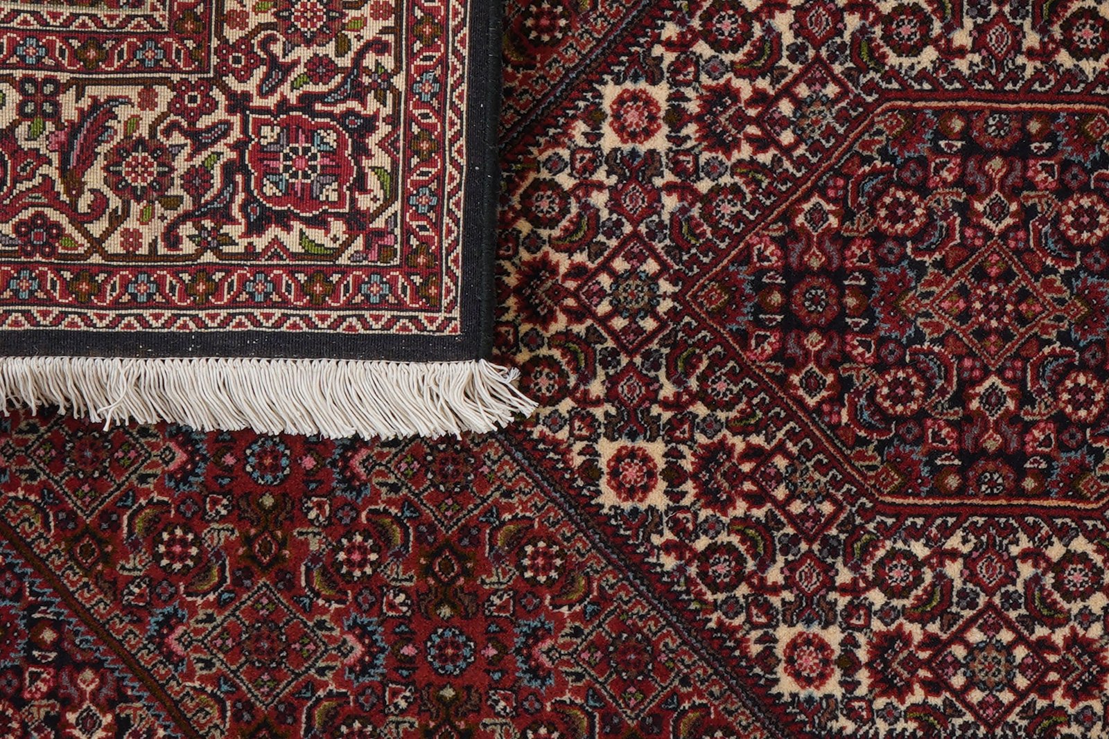 Bidjar Zandjan — Hand-knotted, 143x217 cm, Red, 100% Virgin Wool | View 8