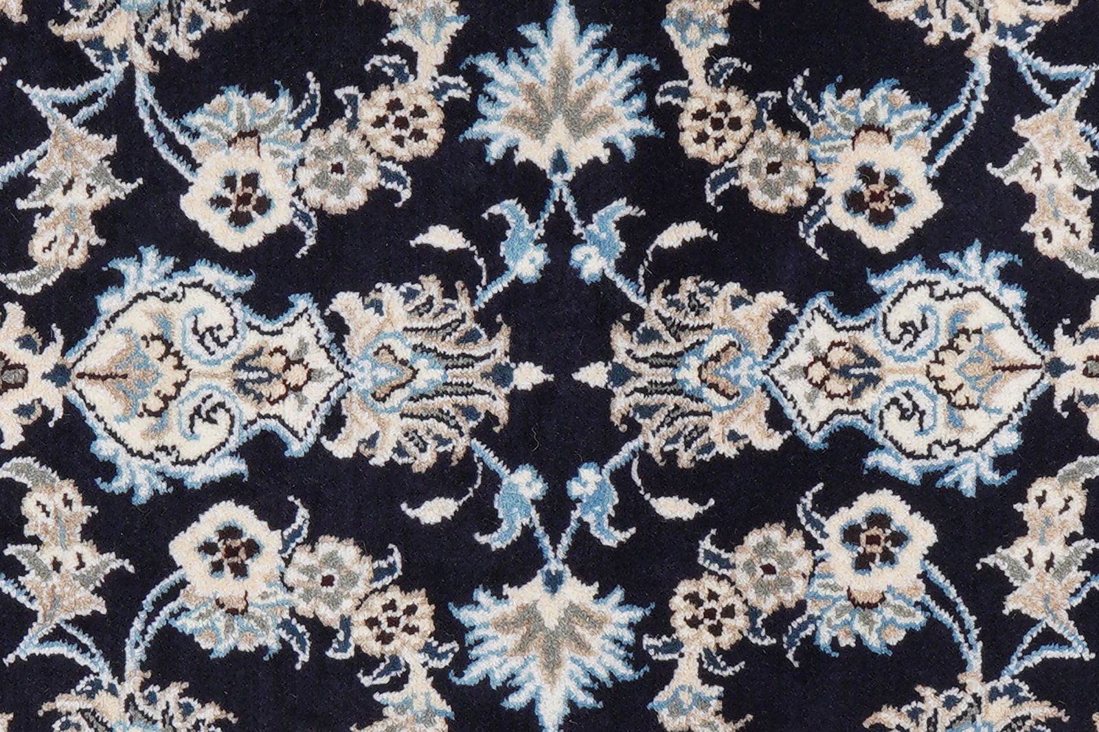 Nain 12La — Hand-knotted, 78x197 cm, Blue, 100% Virgin Wool | View 8