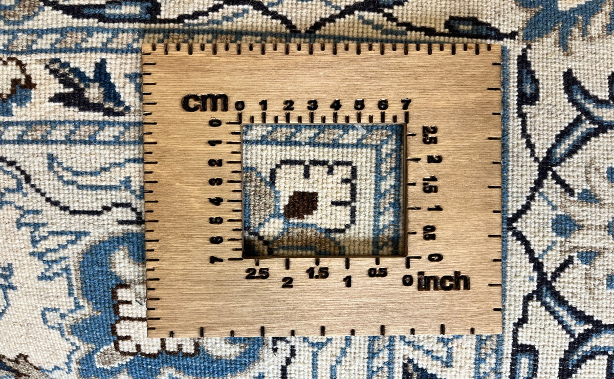 Nain 12La — Hand-knotted, 147x197 cm, Beige, 100% Virgin Wool | View 11