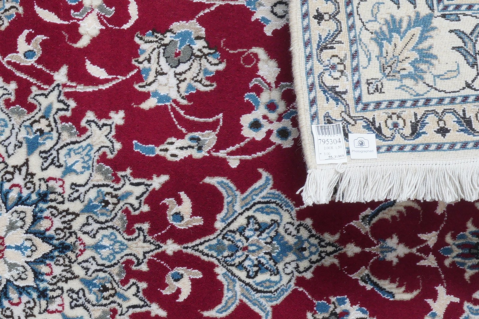 Nain 12La — Hand-knotted, 150x200 cm, Red, 100% Virgin Wool | View 6