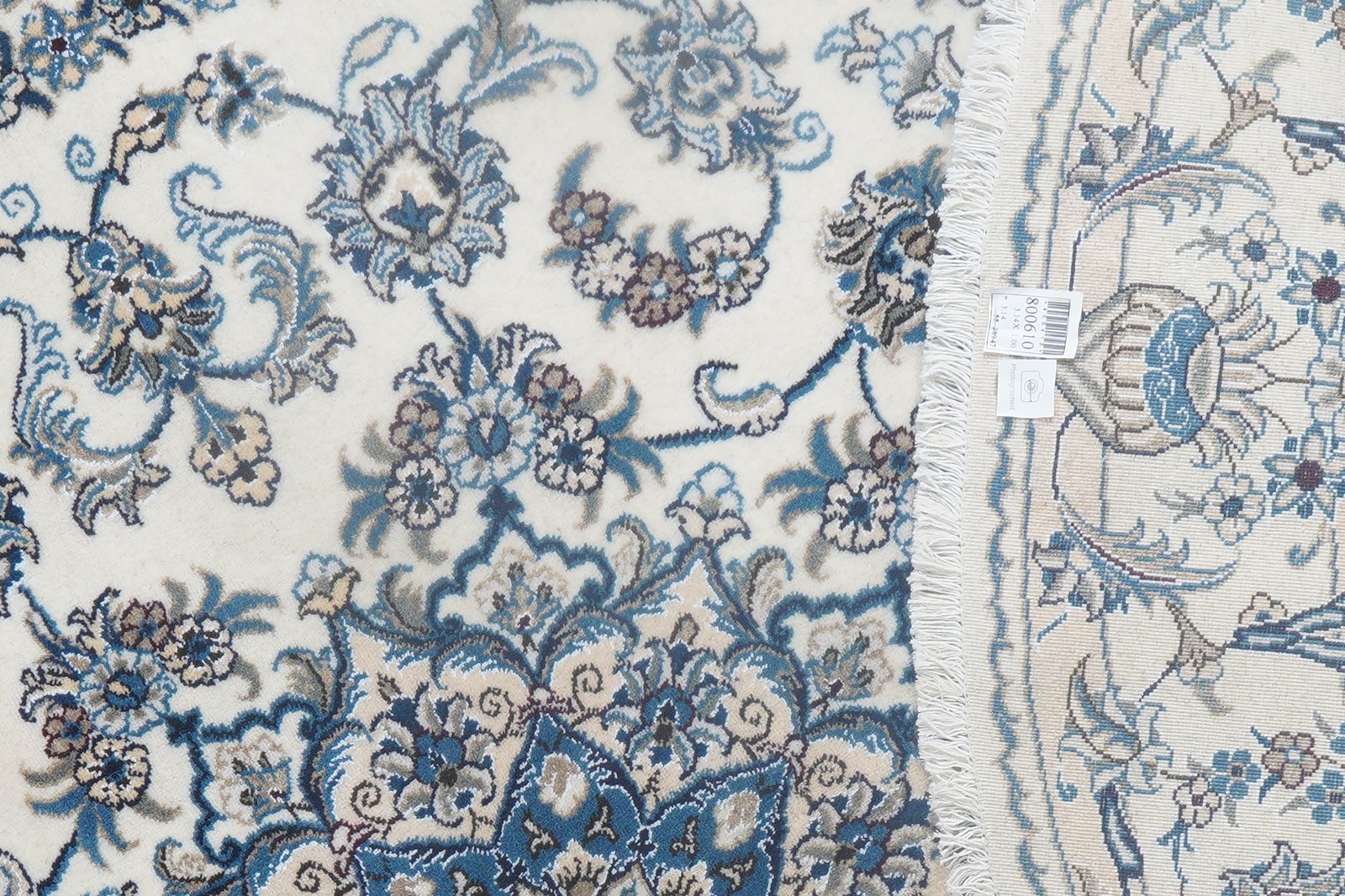 Nain 12La — Hand-knotted, 198x198 cm, Beige, 100% Virgin Wool | View 7