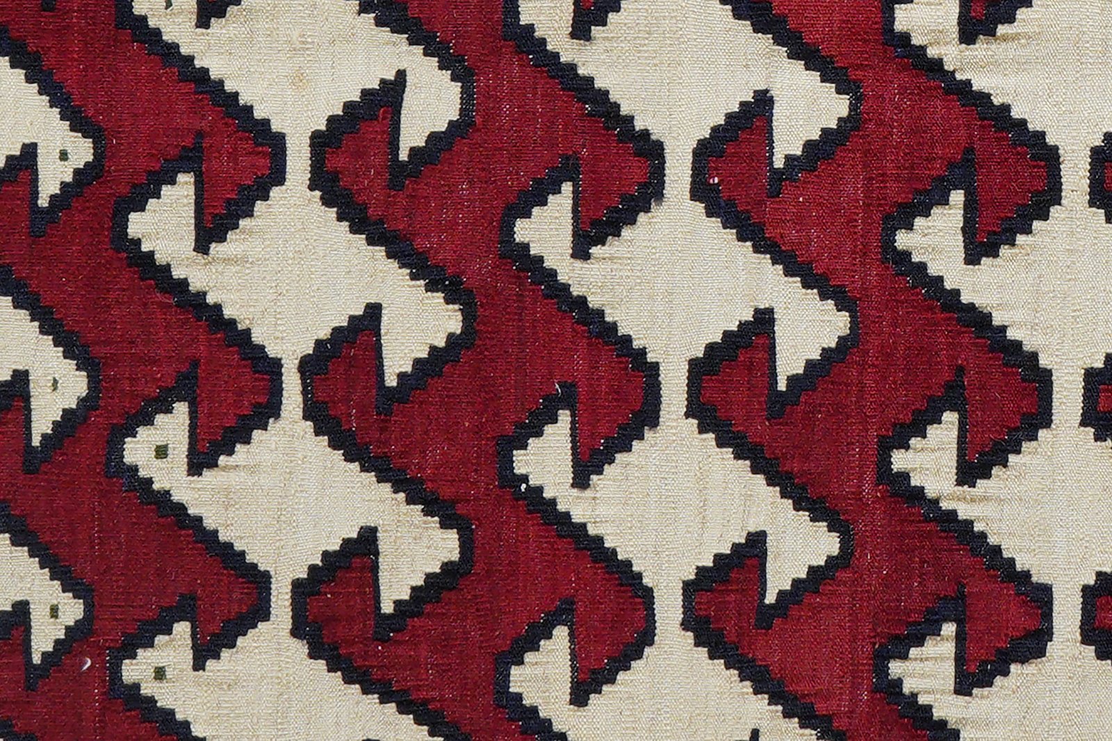 Kelim Gashgai Old — Handmade, 159x222 cm, Red, 100% Virgin Wool | View 6
