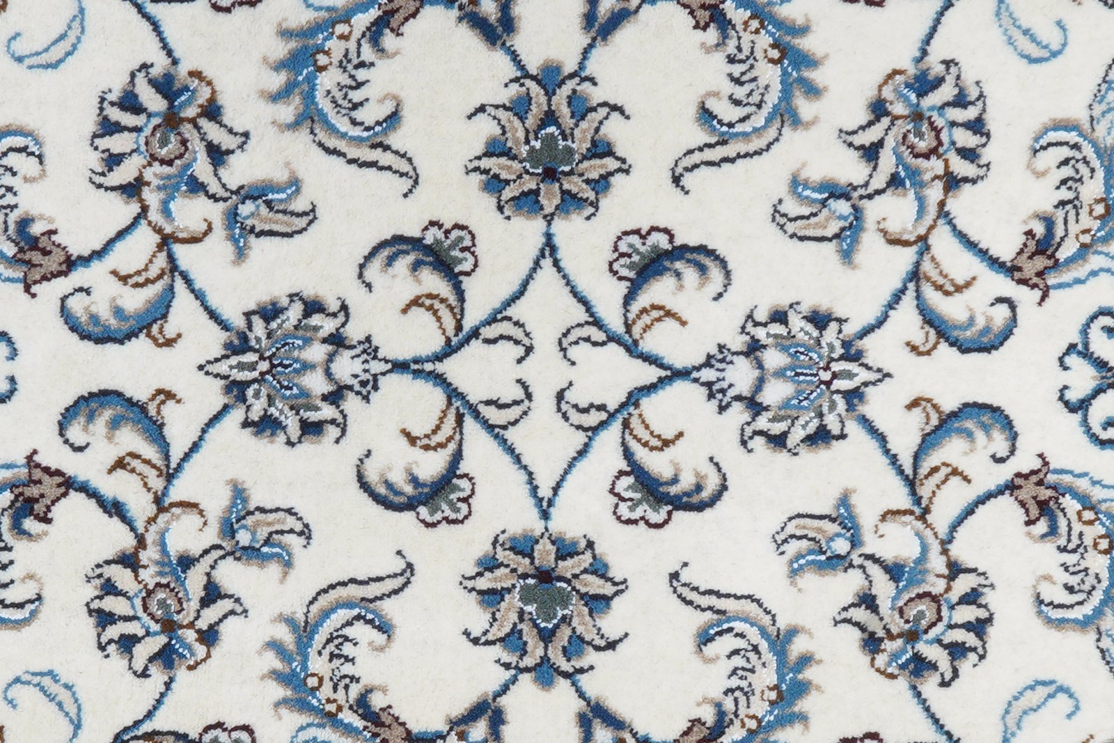 Nain 12La — Hand-knotted, 78x196 cm, Beige, 100% Virgin Wool | View 7