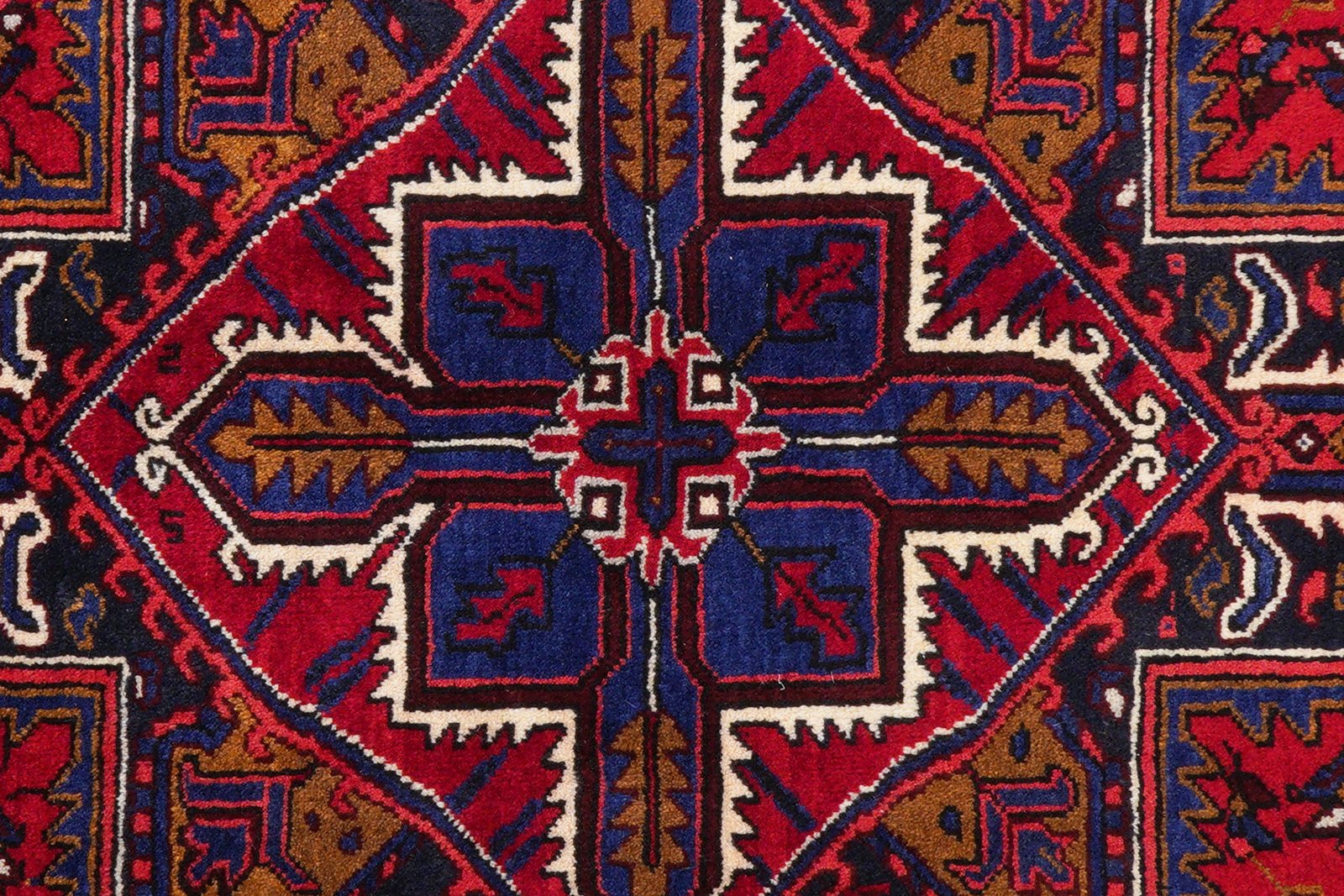 Mehrewan — Hand-knotted, 204x302 cm, Red, 100% Virgin Wool | View 7