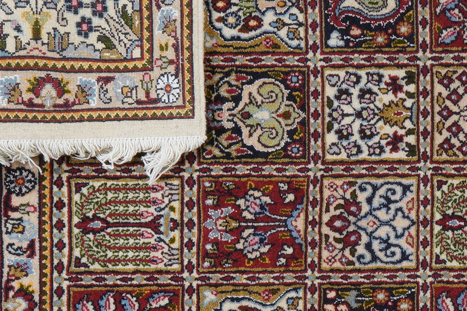 Moud Felder — Handgefertigt, 146x96 cm, Beige, 100% Virgin Wool | View 9