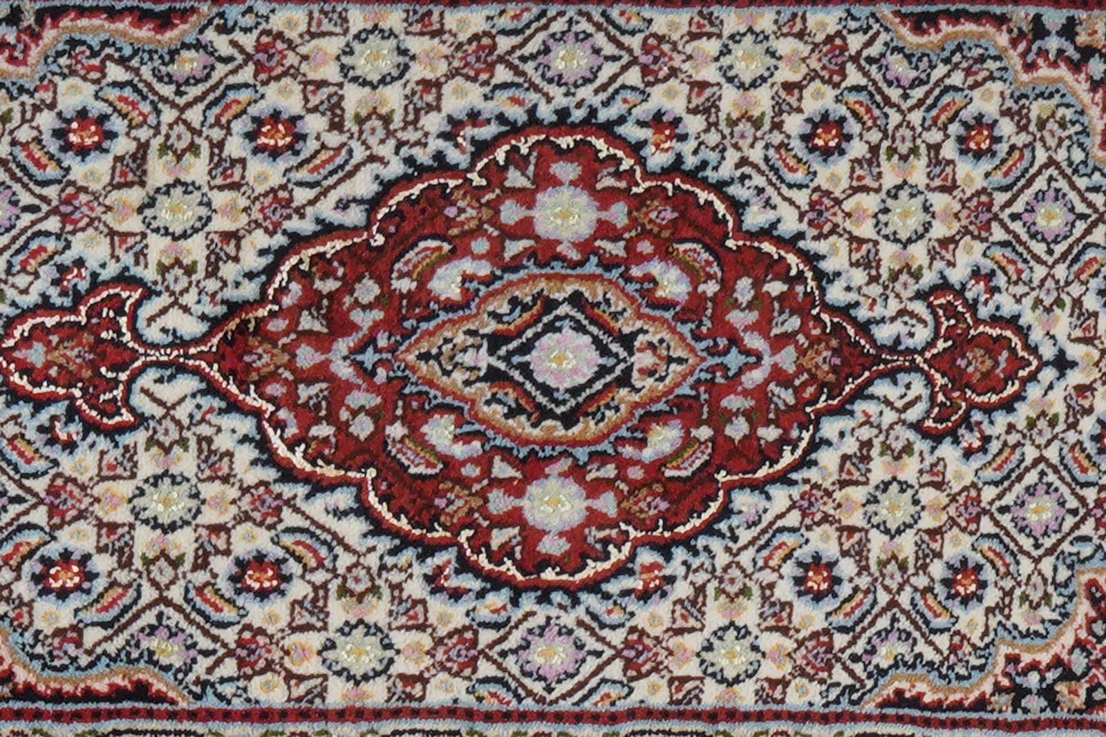 Moud Mahi — Hand-knotted, 58x87 cm, Beige, 100% Virgin Wool | View 8