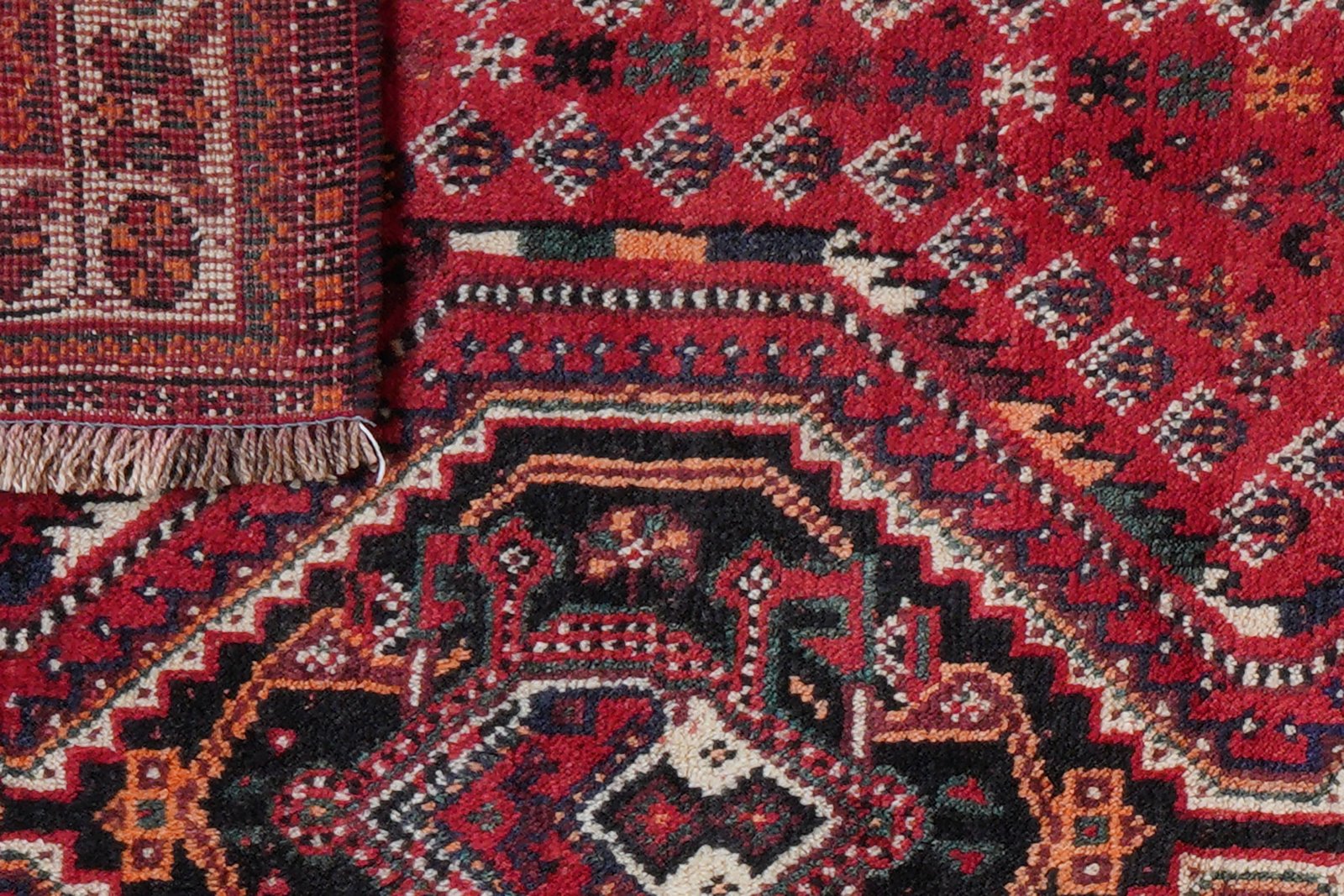 Shiraz — Hand-knotted, 108x162 cm, Red, 100% Virgin Wool | View 8