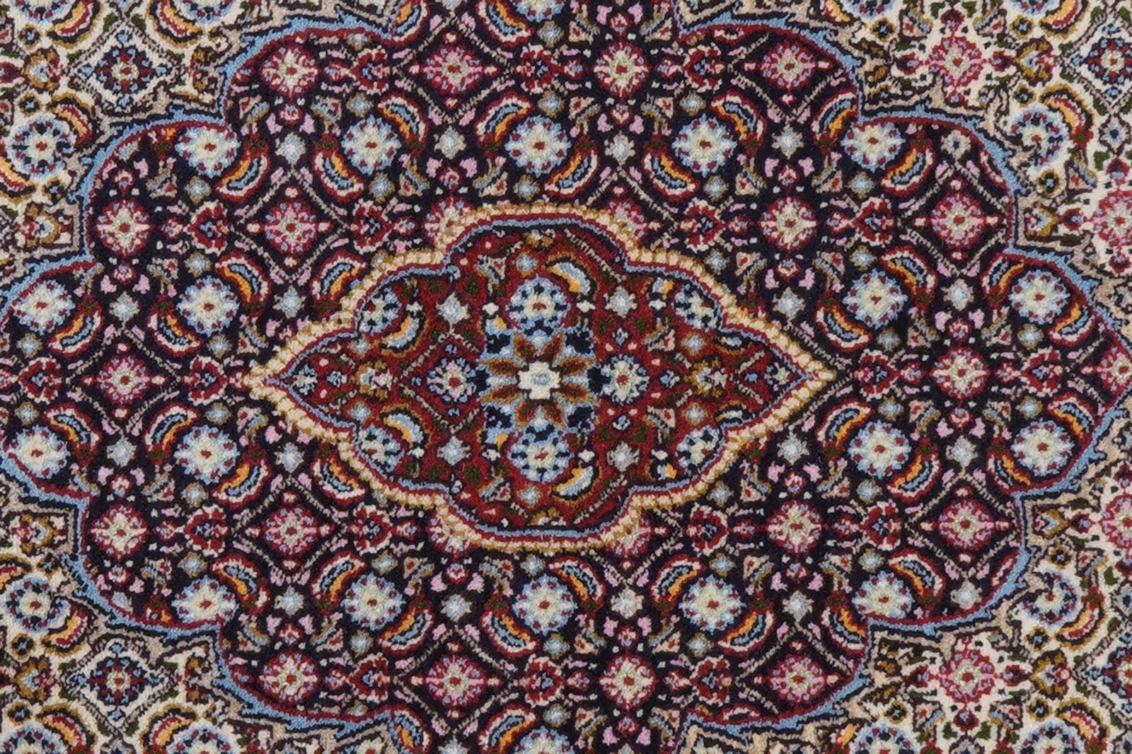 Moud Mahi — Hand-knotted, 148x195 cm, Brown, 100% Virgin Wool | View 7