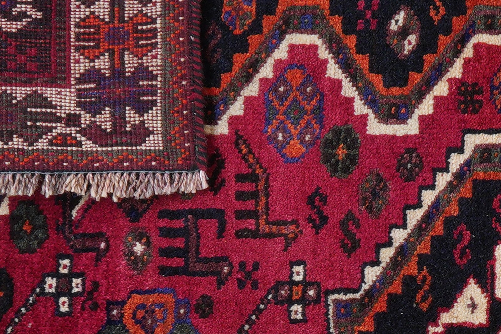 Gashgai — Hand-knotted, 123x159 cm, Red, 100% Virgin Wool | View 8