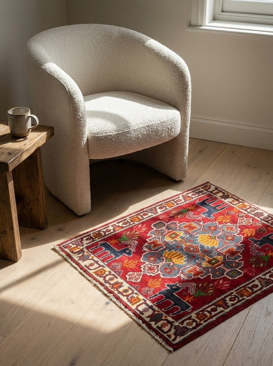 Gashgai — Hand-knotted, 54x66 cm, Red, 100% Virgin Wool | Detail view