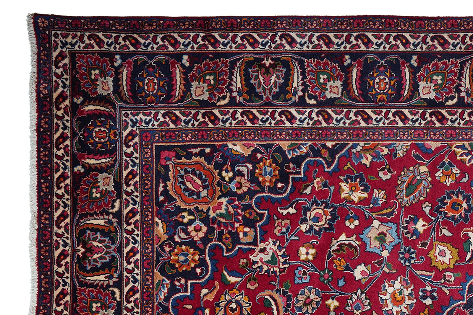 Mashad — Hand-knotted, 198x286 cm, Red, 100% Virgin Wool | View 3