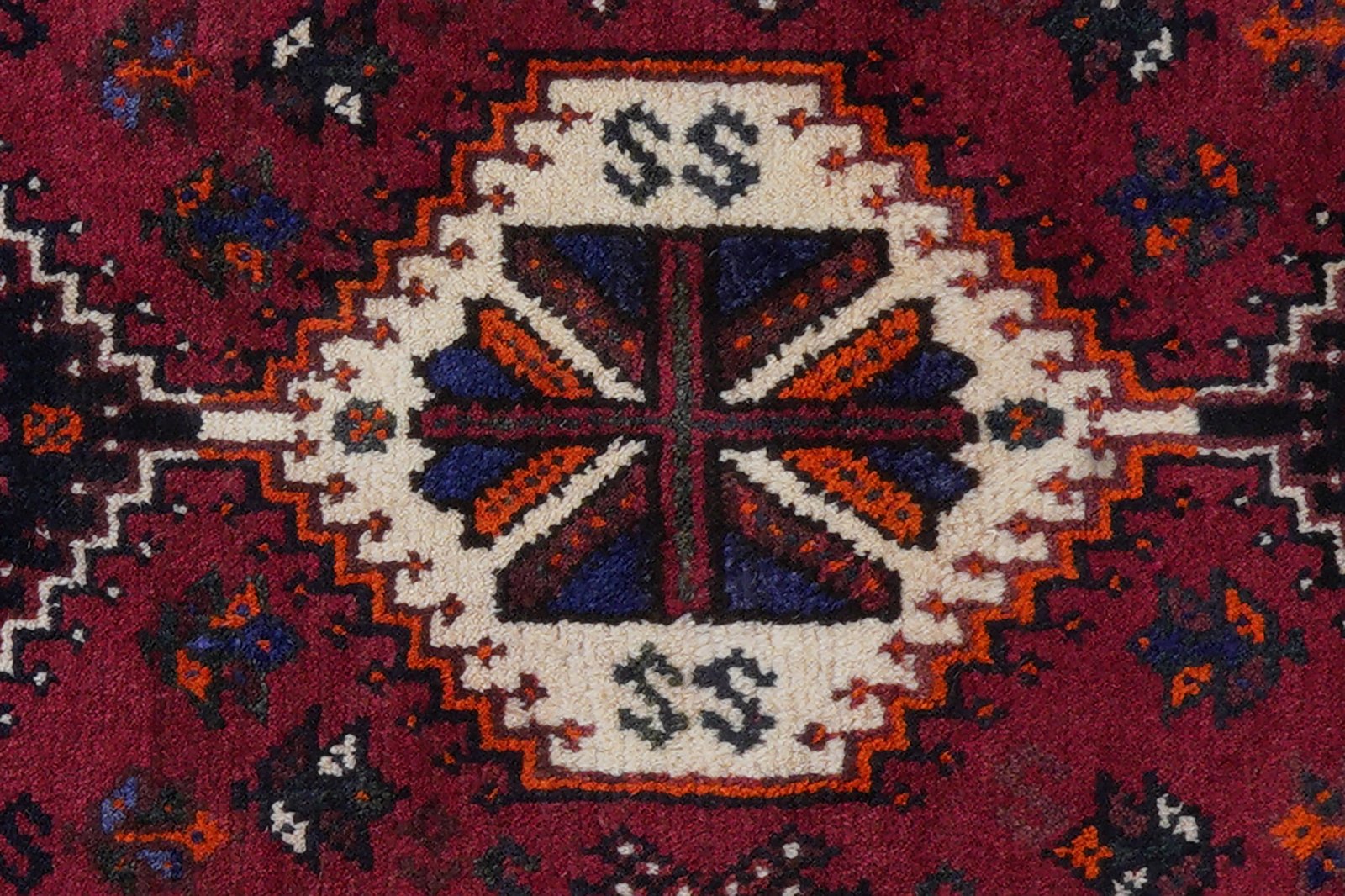 Gashgai — Hand-knotted, 117x162 cm, Red, 100% Virgin Wool | View 7