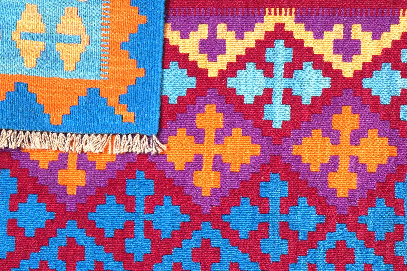 Kelim Gashgai — Handmade, 125x179 cm, Red, 100% Virgin Wool | View 6
