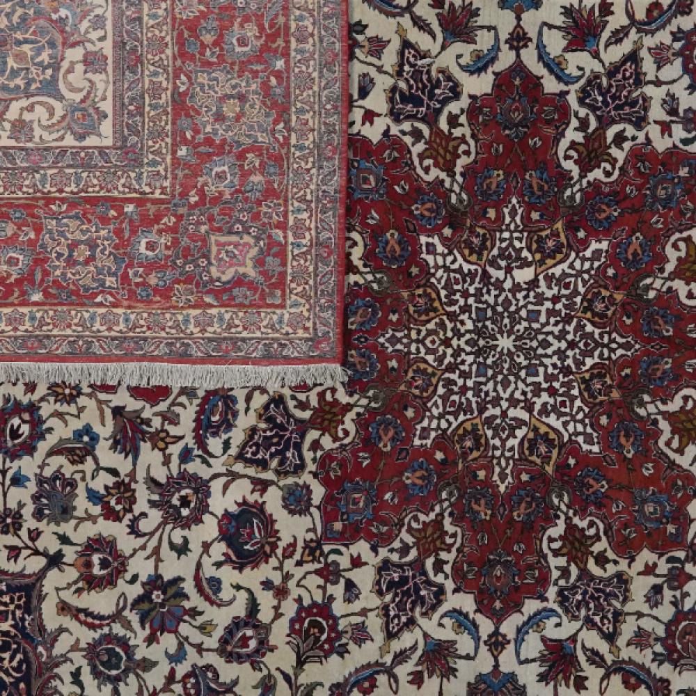 Isfahan — Hand-knotted, 322x405 cm, Beige, 100% Virgin Wool | View 5