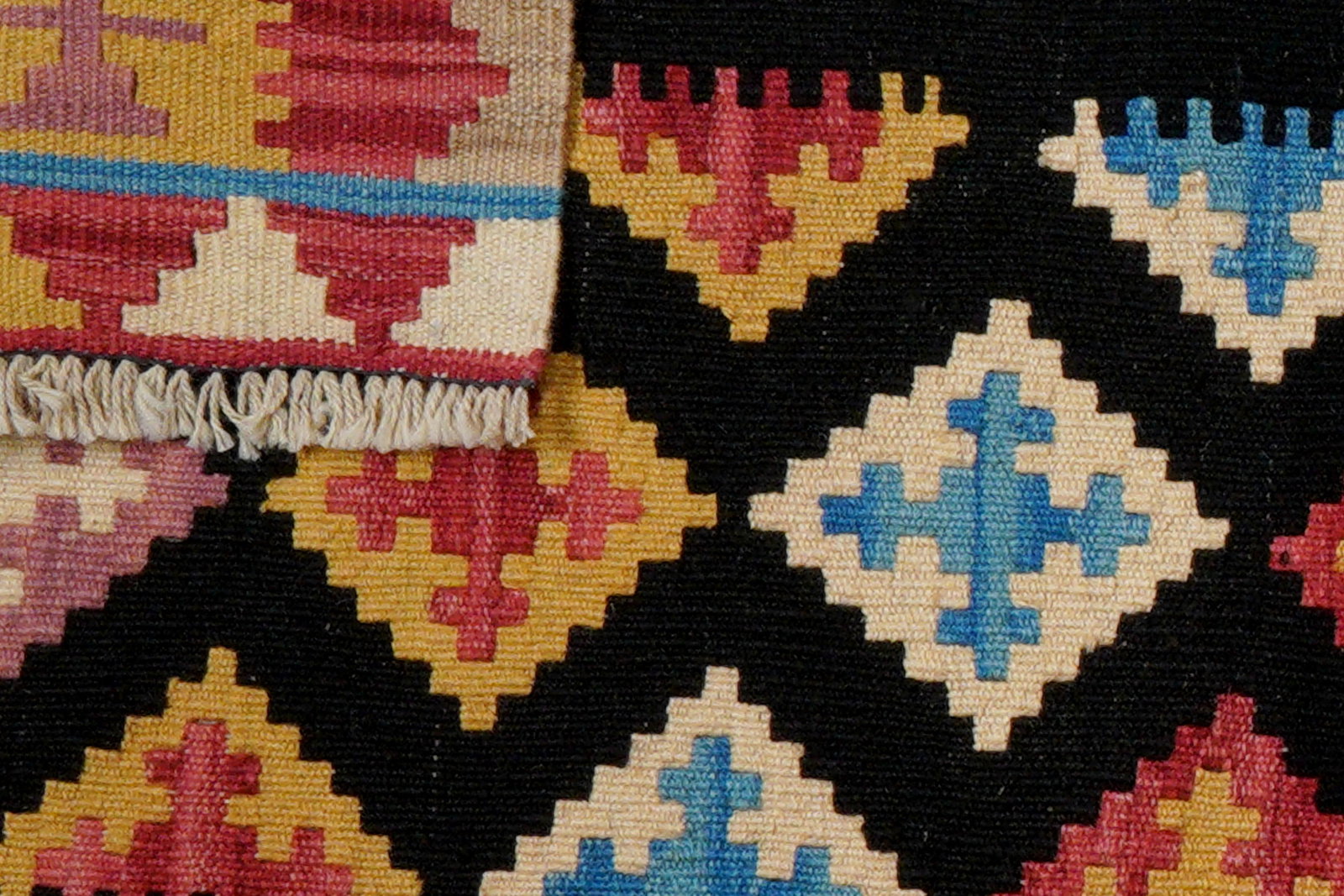 Kelim Gashgai — Handgefertigt, 123x84 cm, Bunt, 100% Virgin Wool | View 7