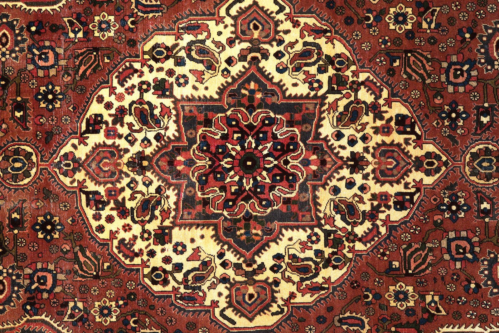Heritage — Hand-knotted, 209x300 cm, Red, 100% Virgin Wool | View 6