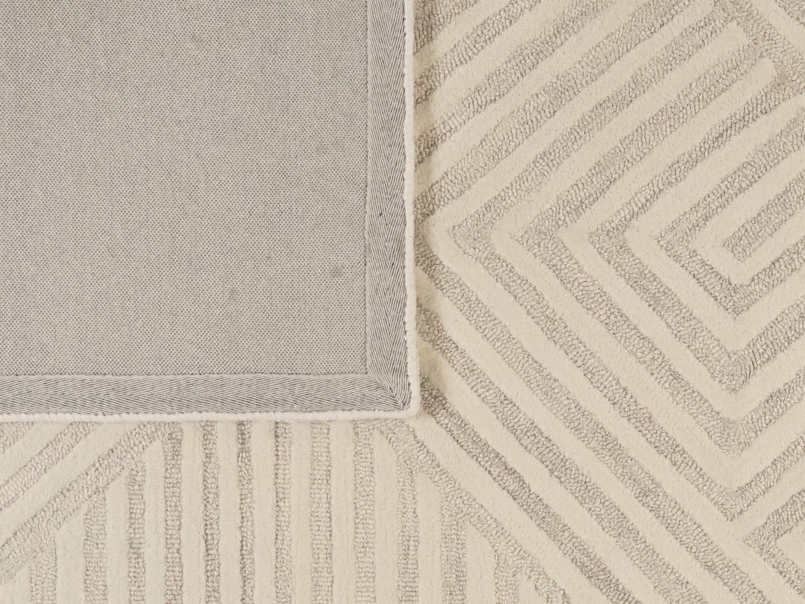 Maze — Hand-knotted, 170x240 cm, Beige, 100% Virgin Wool | View 3