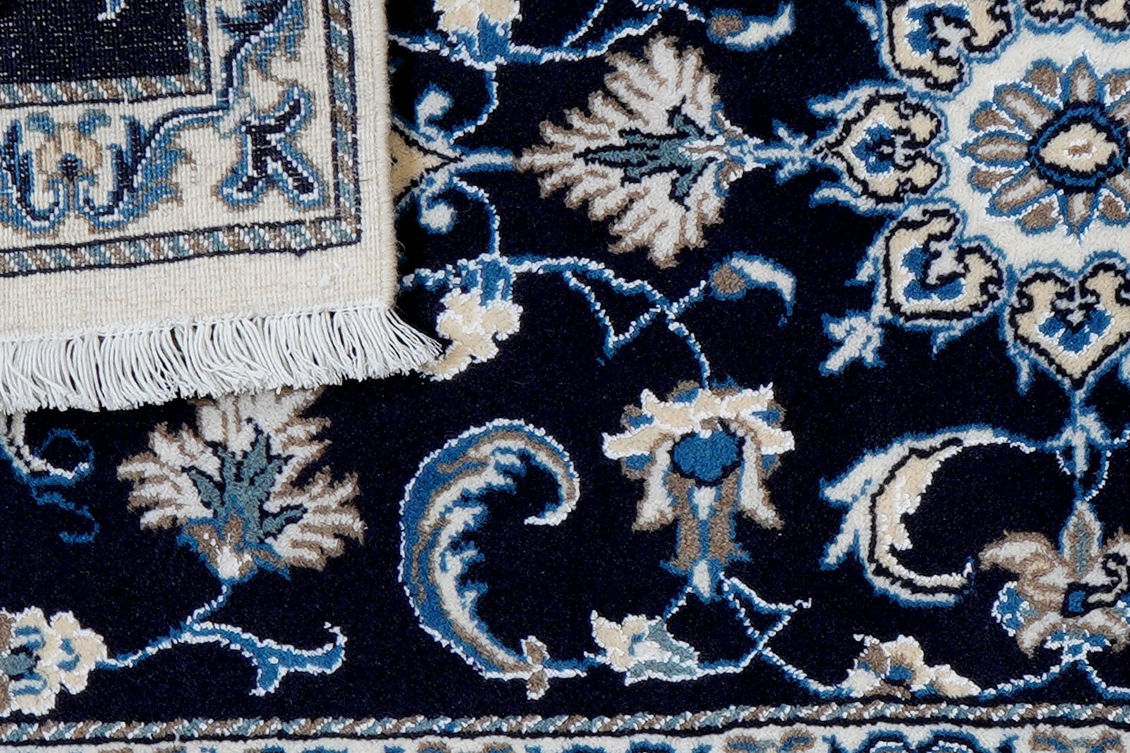 Nain 12La — Hand-knotted, 67x144 cm, Blue, 100% Virgin Wool | View 7