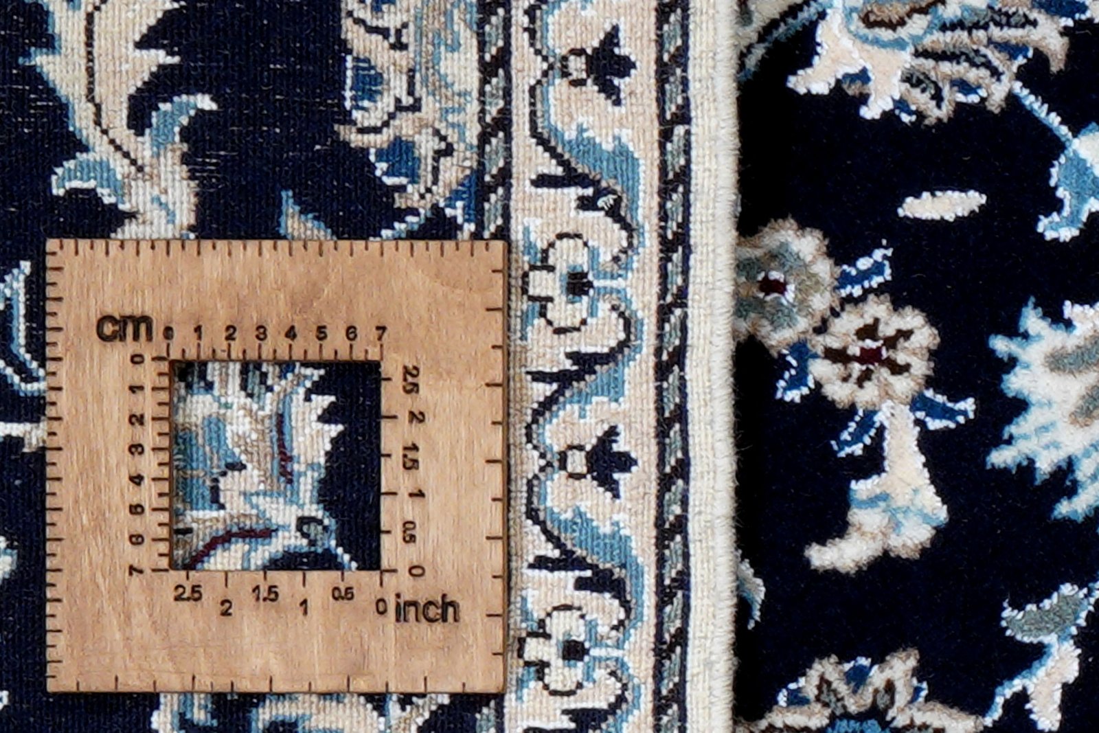 Nain 12La — Hand-knotted, 75x289 cm, Blue, 100% Virgin Wool | View 8