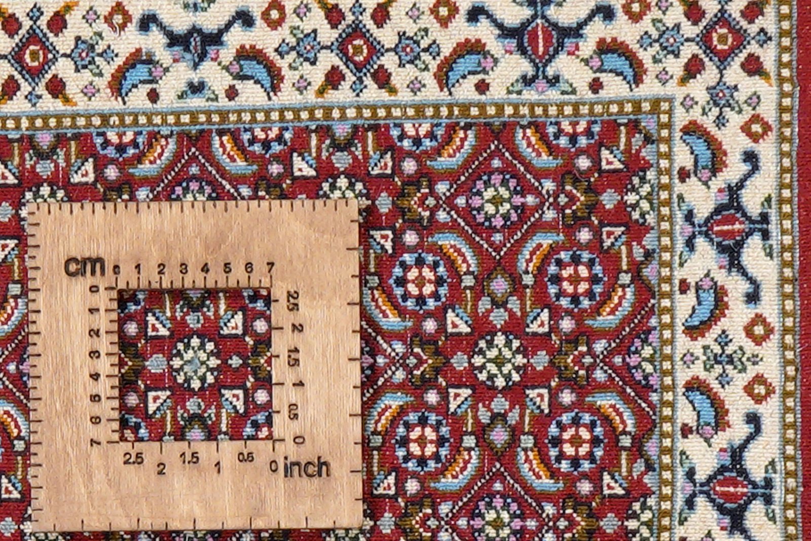 Moud Mahi — Hand-knotted, 38x57 cm, Red, 100% Virgin Wool | View 8
