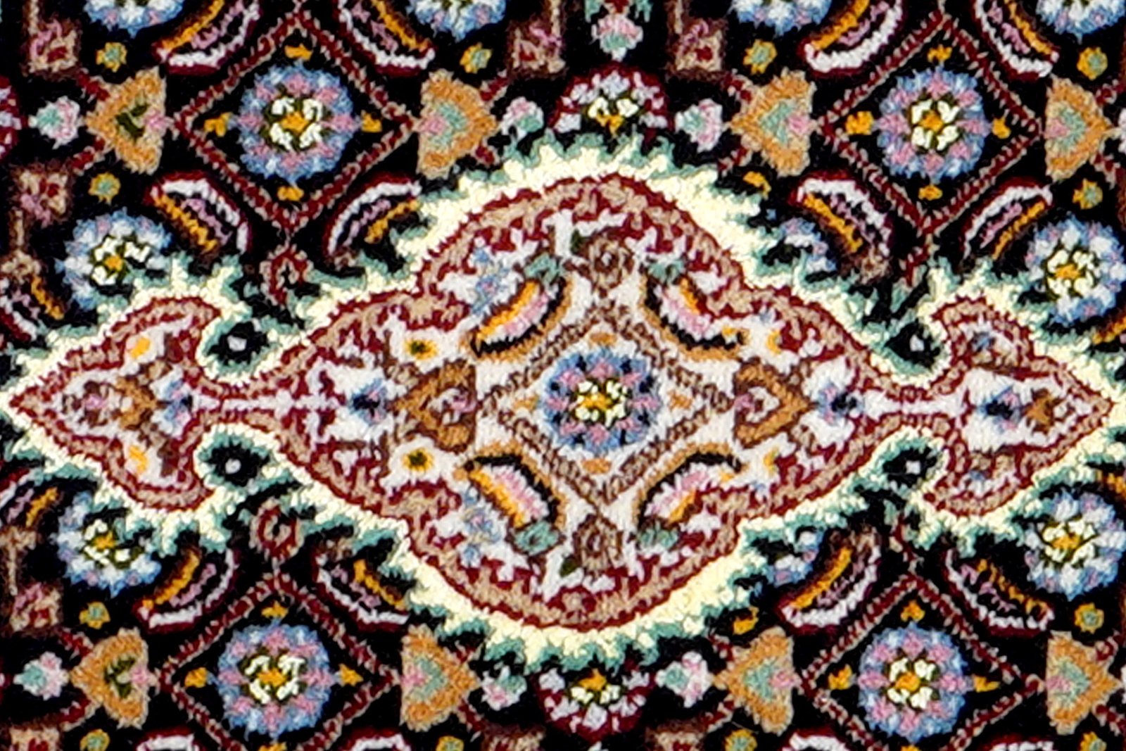 Moud Mahi — Hand-knotted, 40x60 cm, Blue, 100% Virgin Wool | View 6