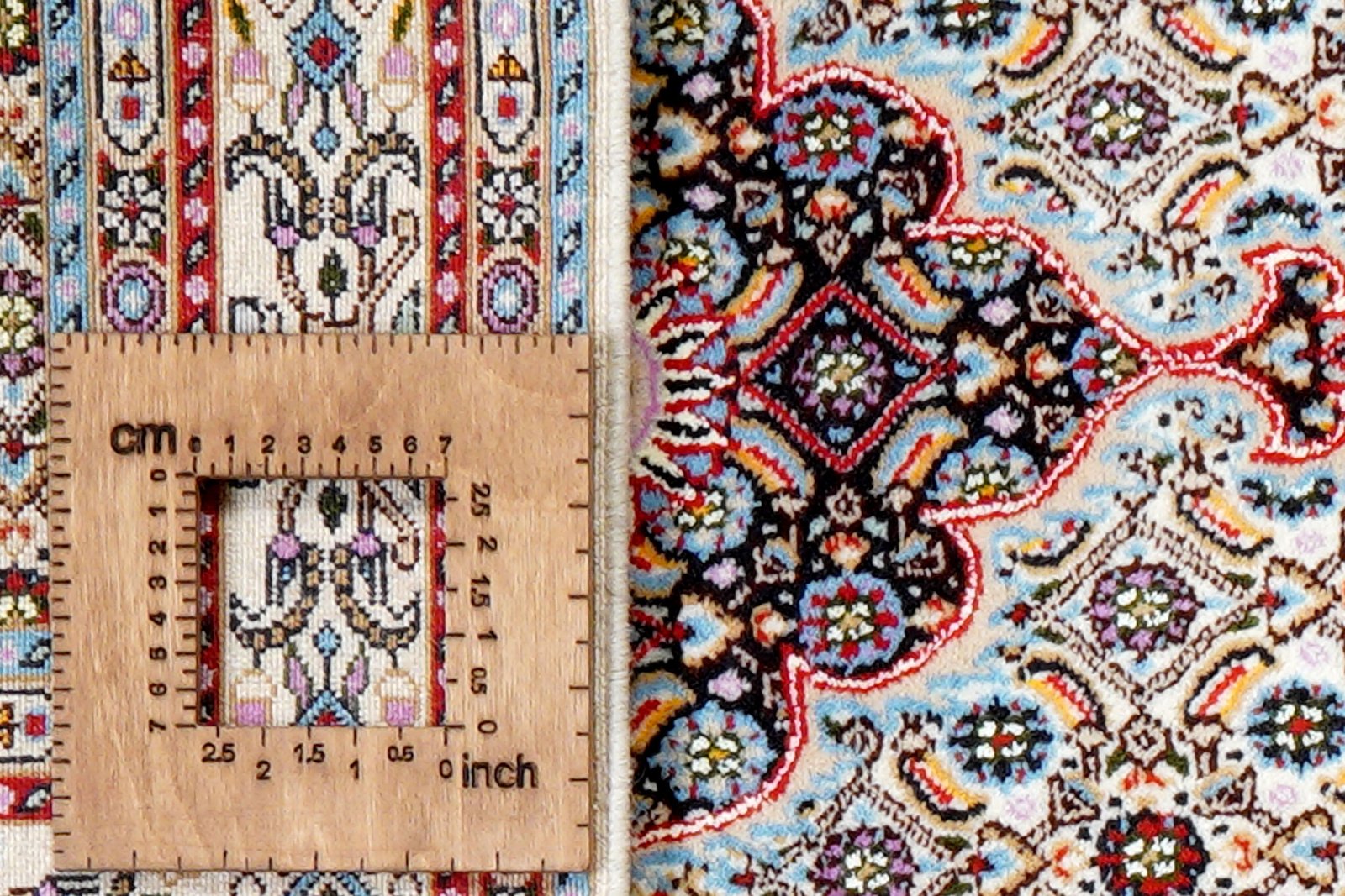 Moud Mahi — Hand-knotted, 76x121 cm, Beige, 100% Virgin Wool | View 8